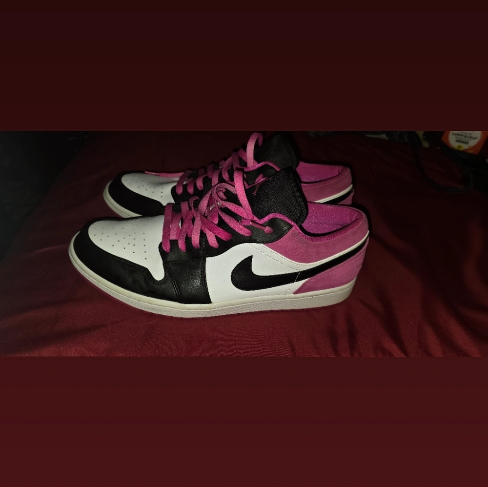 Jordan 1 Low Fuschia and Black Active Sneaker Size 15